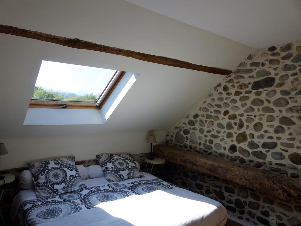 Maison D'Hotes Les 3 Baudets Issor 外观 照片
