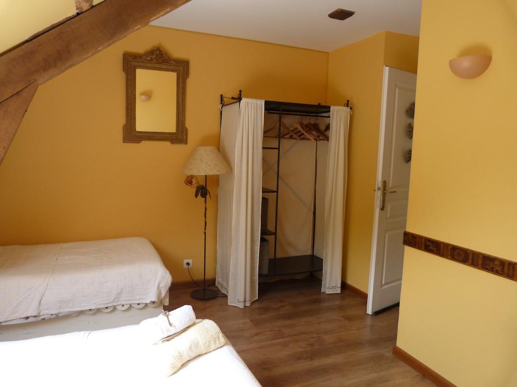 Maison D'Hotes Les 3 Baudets Issor 客房 照片
